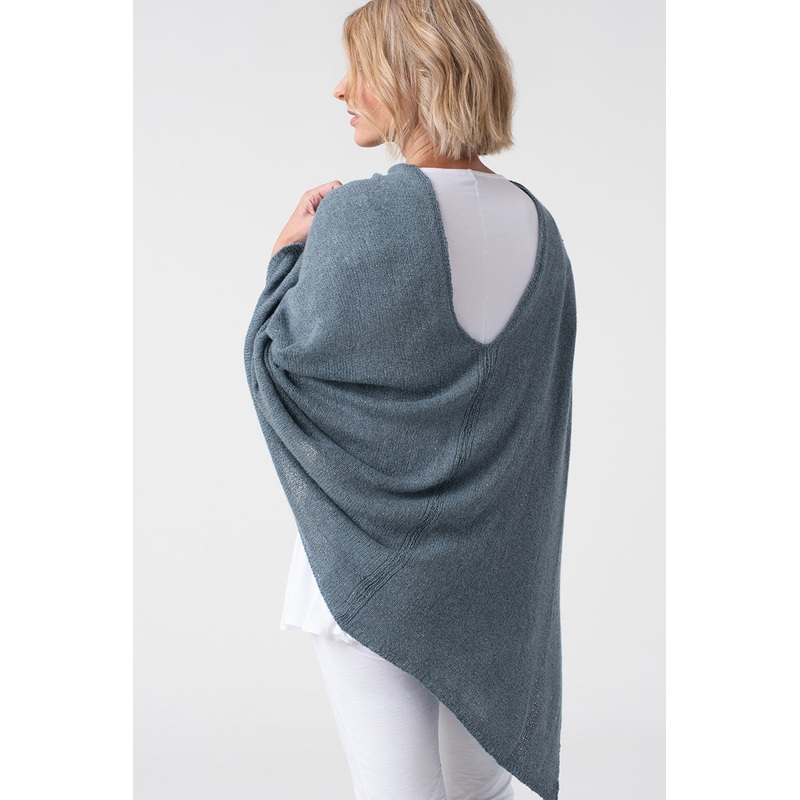 Madelinetosh Tosh Patterns – Lyon Poncho – PDF Download