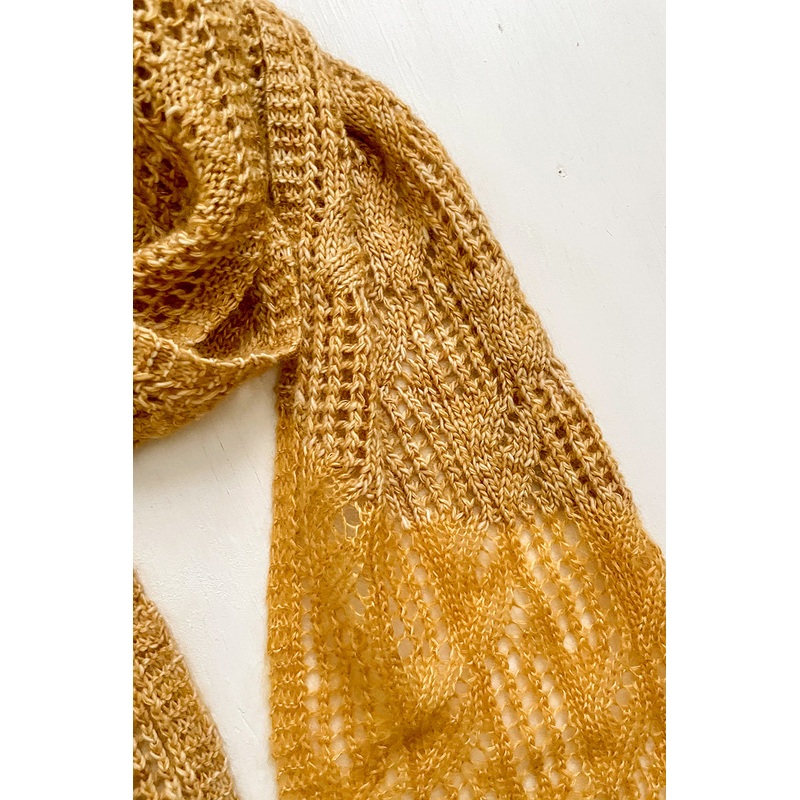 Madelinetosh Tosh Patterns – Fireside Scarf – PDF Download
