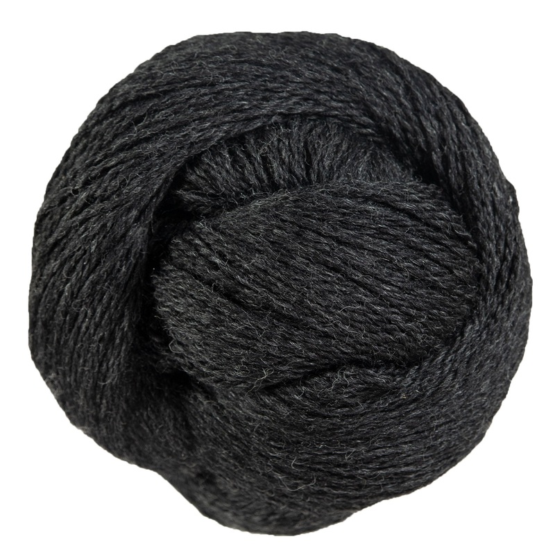 Cascade 220 Fingering Yarn – 4002 Jet
