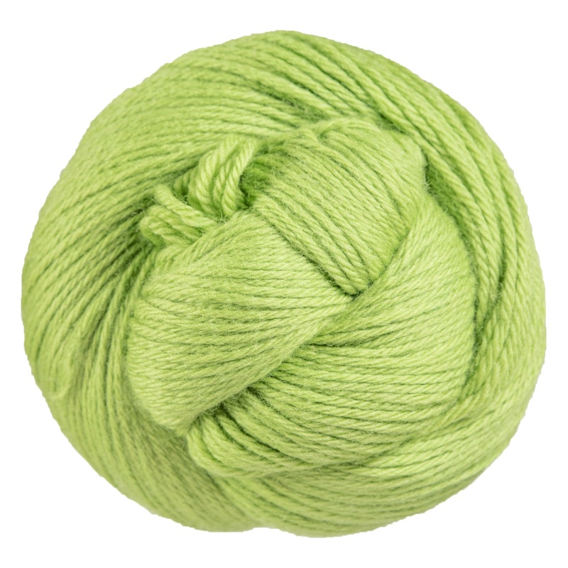 Cascade 220 Yarn – 1002 Leaf Green