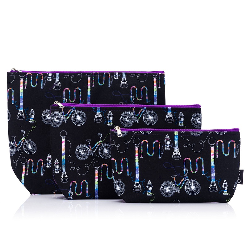 della Q Mesh + Zip Collection – 1123-1 – Fabric Print Collection – Yarn Bombing