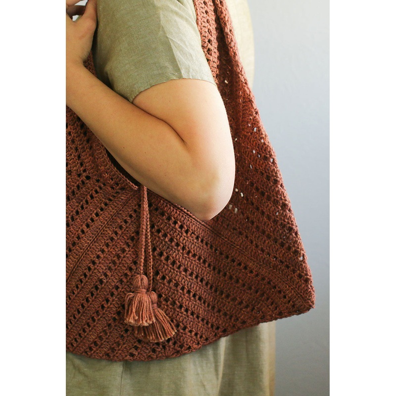 Madelinetosh Wool + Cotton Collection Patterns – Trinity – PDF Download