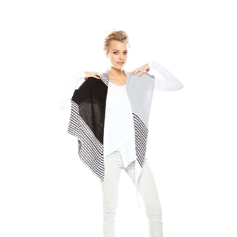 Universal Yarn Bamboo Pop – Accessories Patterns – Kukui – PDF Download