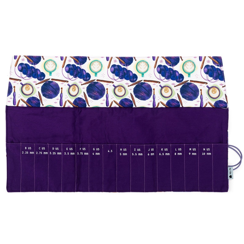 della Q Crochet Roll – 168-2 – Fabric Print Collection – Coffee and Yarn Purple