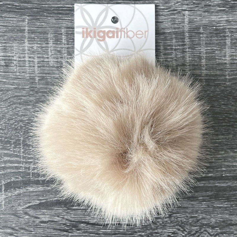 Ikigai Fiber Faux Luxe Pom Poms – Xl Lux Beige