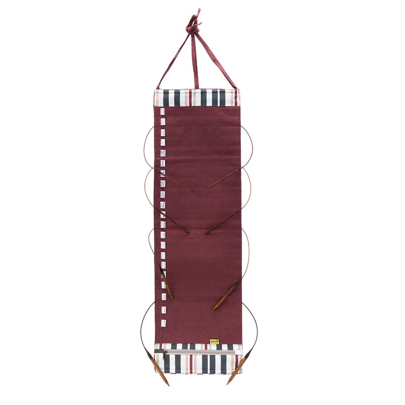 della Q Hanging Circular Needle Organizer – 142-1 – *Linen – Wine