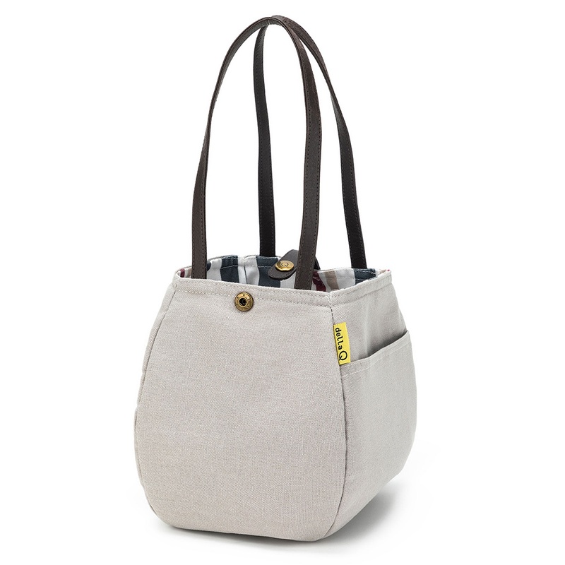 della Q Rosemary – 220-1 – *Linen – Pebble
