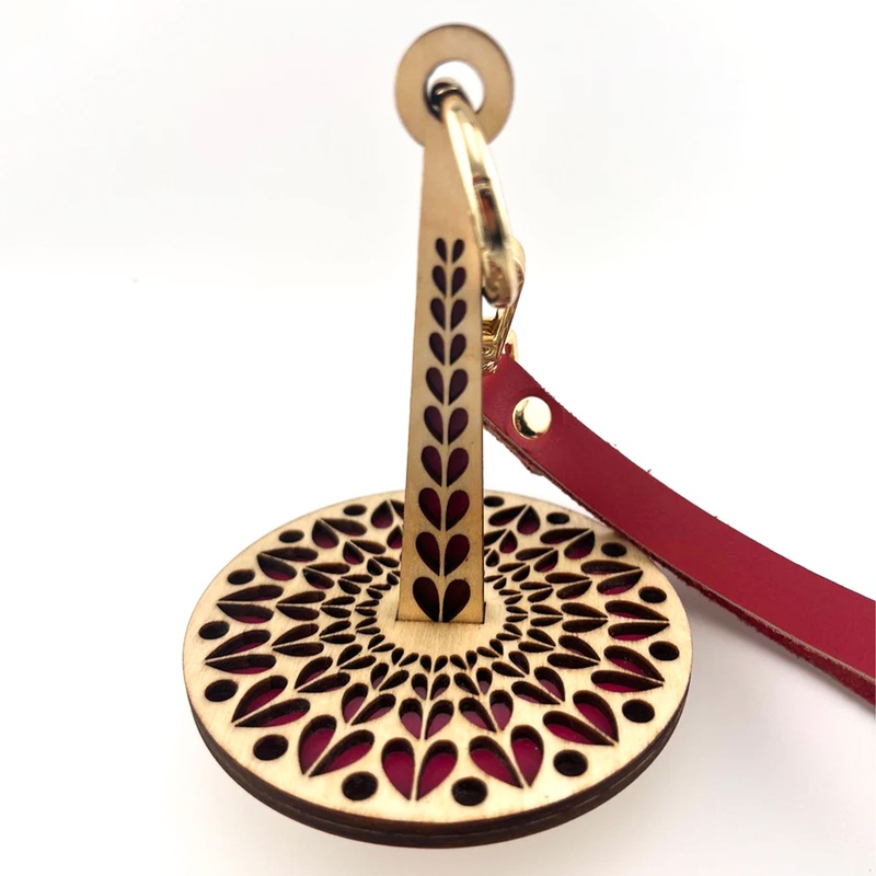 Lemonwood Not-so-Mini Minder – Large Heart Heart Heart