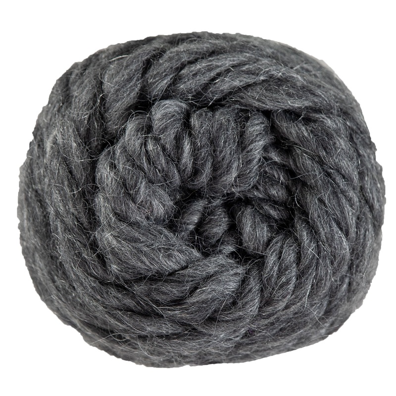 Brown Sheep Lamb’s Pride Bulky Yarn – M004 – Charcoal Heather