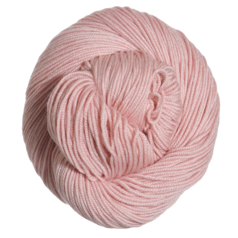 HiKoo Sueno Yarn – 1116 – Ballet Slipper