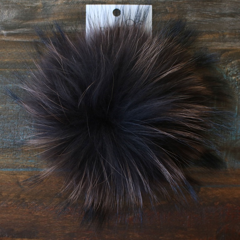 Big Bad Wool Pompoms – Raccoon – Coco (6)