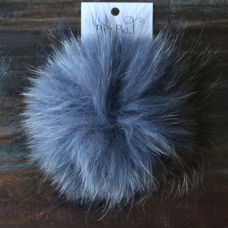Big Bad Wool Pompoms – Raccoon – Grey (6)