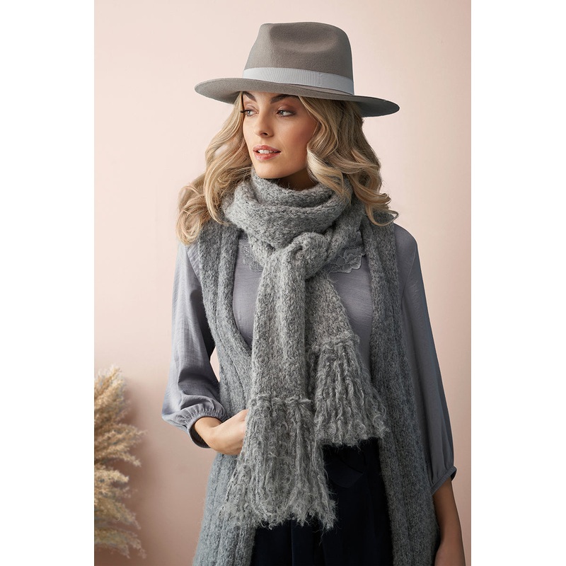 Rowan MODE at Rowan – Soft Boucle & Merino Aria Patterns – Soft Boucle Scarf – PDF Download