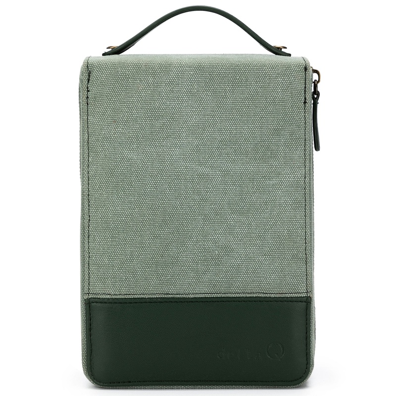 della Q Maker’s Circular Needlecase – Sage