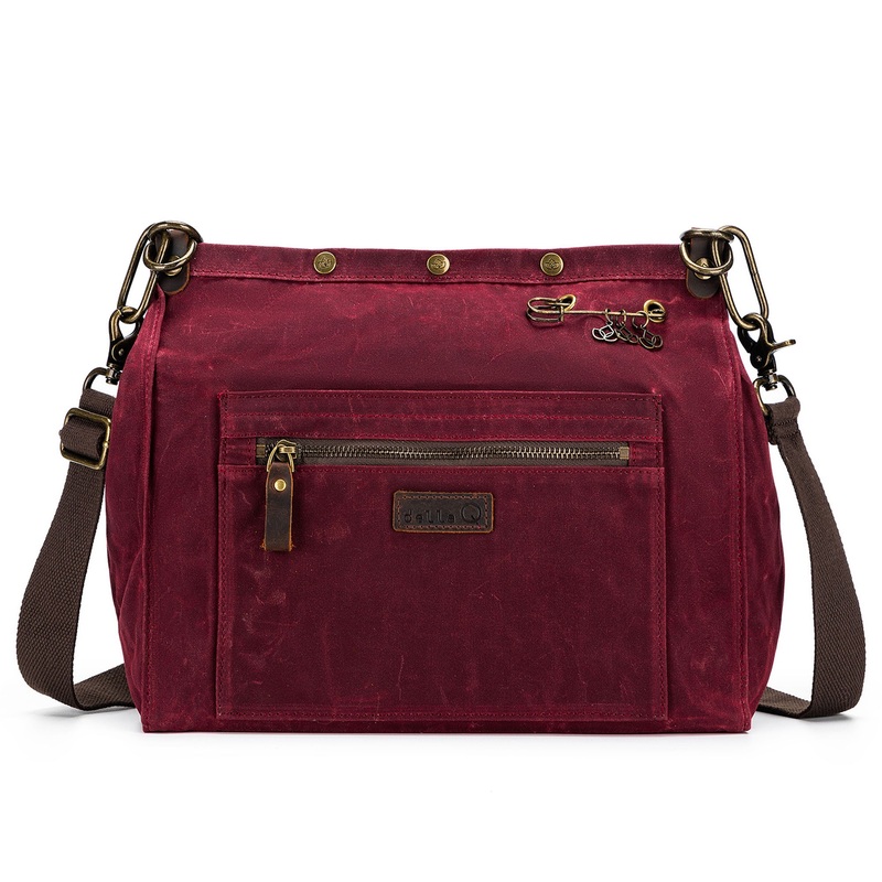 della Q Maker’s Canvas Rucksack – Red