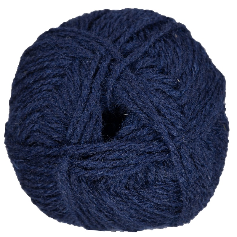 Jamieson’s of Shetland Double Knitting Yarn – 707 Eclipse