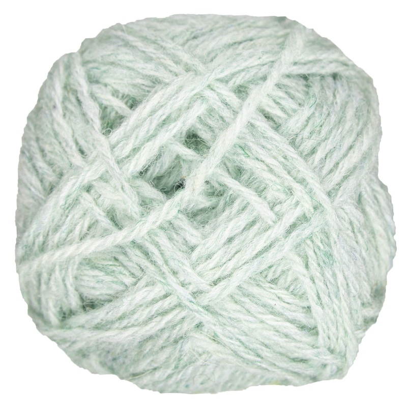 Jamieson’s of Shetland Double Knitting Yarn – 768 Eggshell