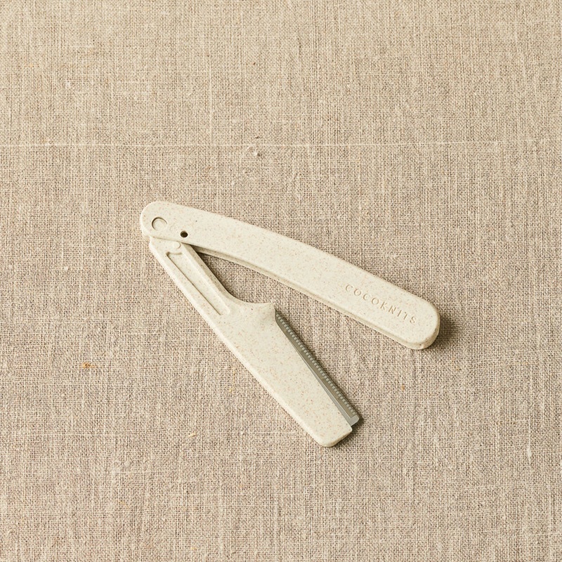 Cocoknits Sweater Care Collection – Fuzz Off Comb