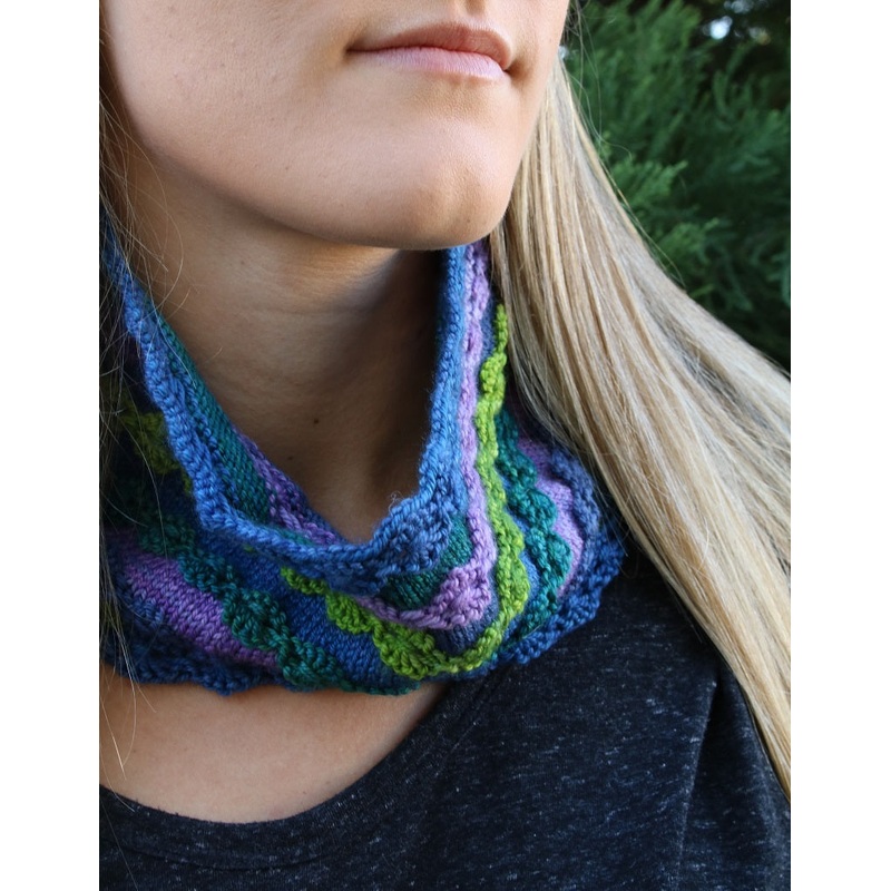 Diana’s Crazy Daisy Cowl|Default Title