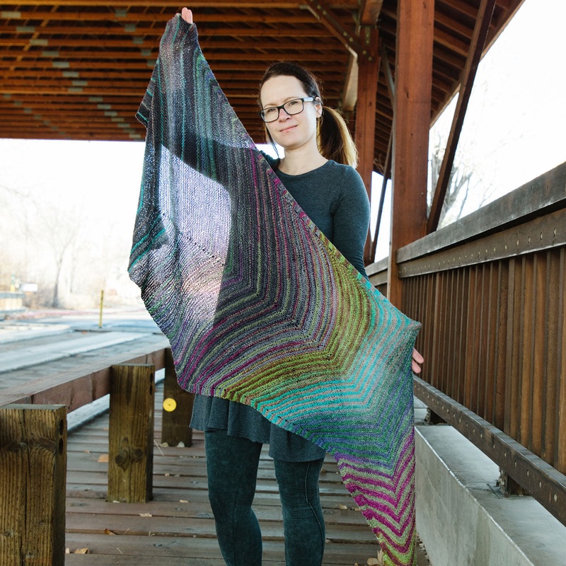 Laura’s Urth Somber Shawl|Default Title
