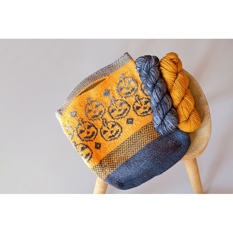 Urth Pumpkin Trick-Or-Treat Bag Kit