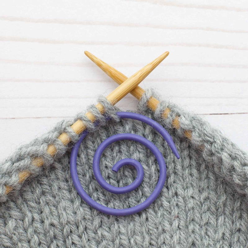 Fox & Pine Stitches Spiral Cable Needle – Purple Spiral