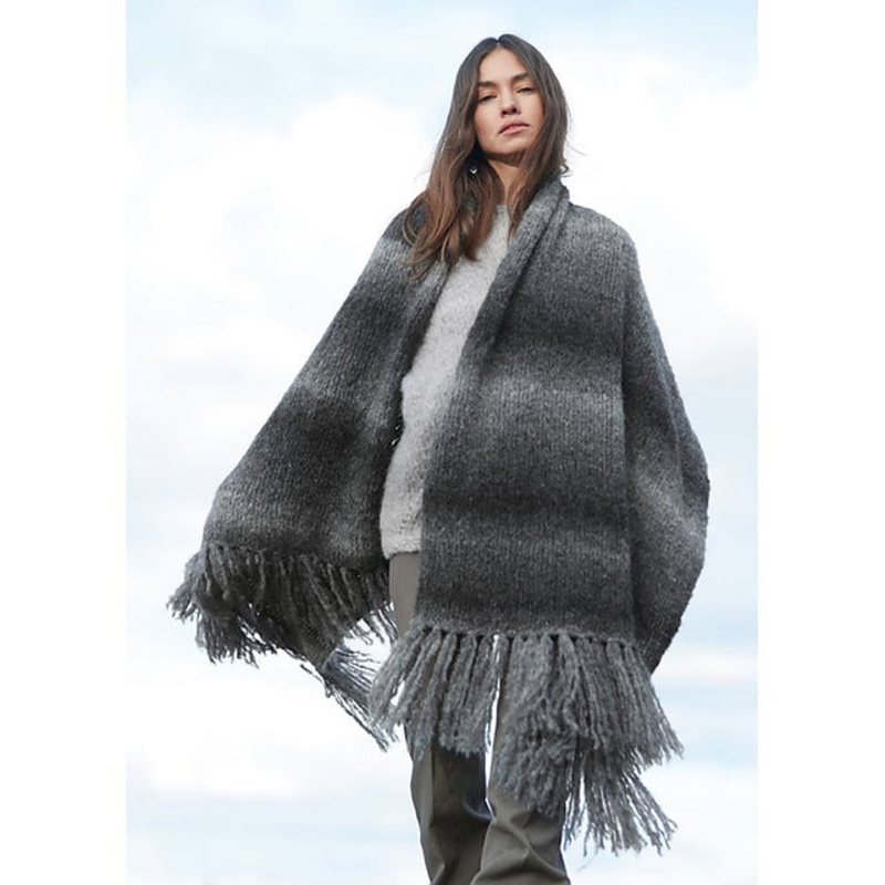 Lana Grossa Lookbook 15 Patterns – 14 Fringed Wrap – PDF Download