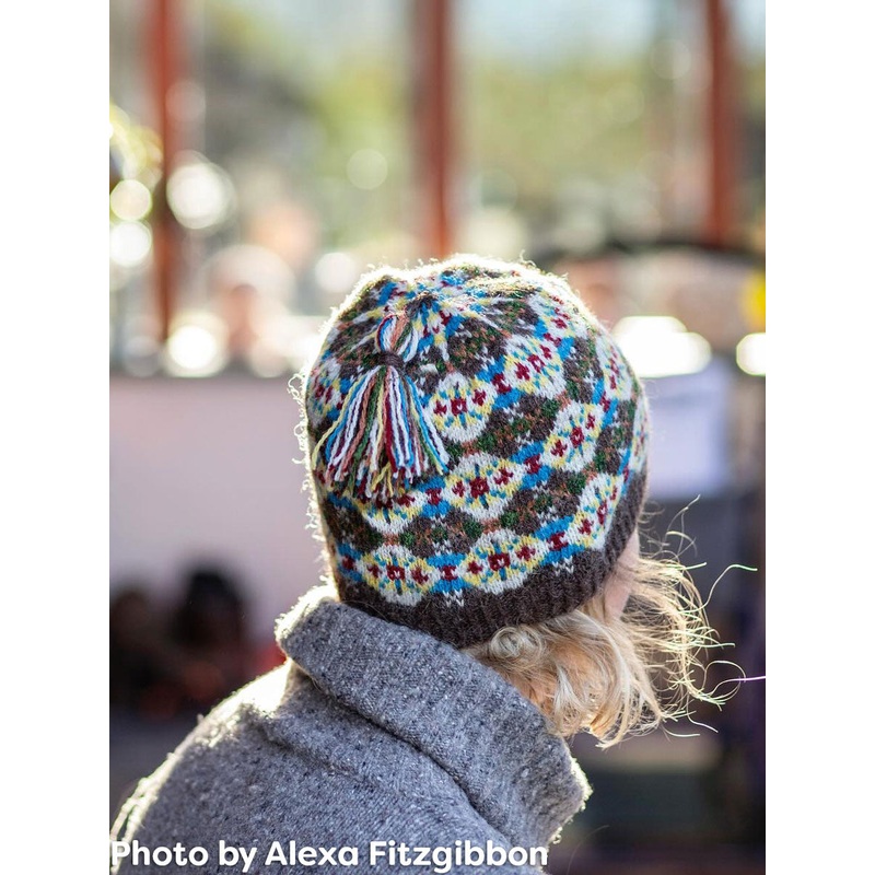 Jamieson’s of Shetland Aal Ower Toorie Hat Kit