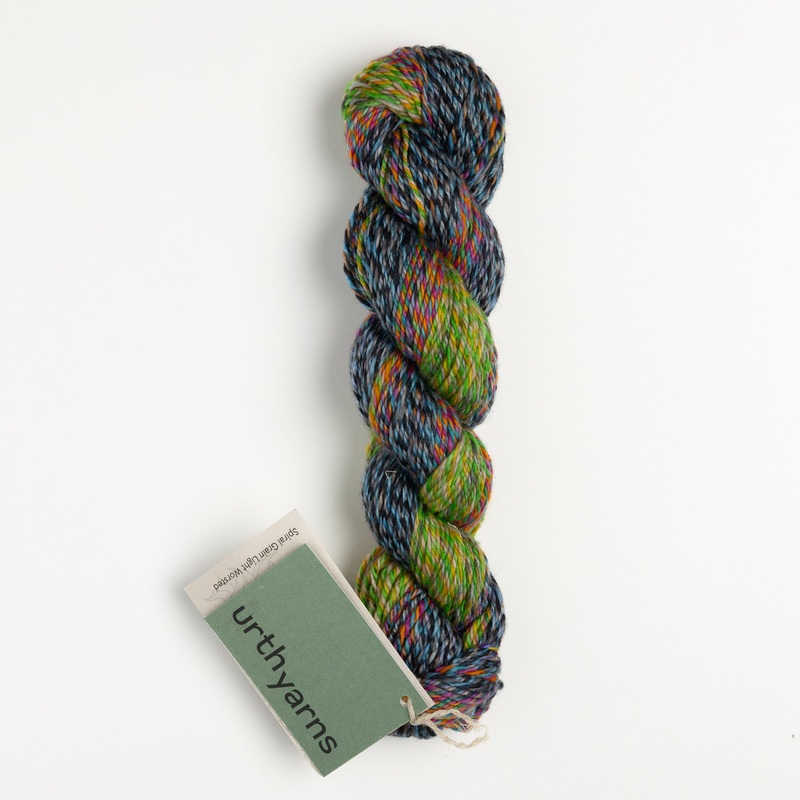 Urth Yarns Spiral Grain Light Worsted Yarn – Hibiscus