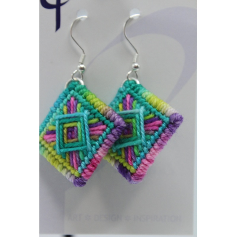 Earrings – Needlepoint  – Remember Spring (J2330)