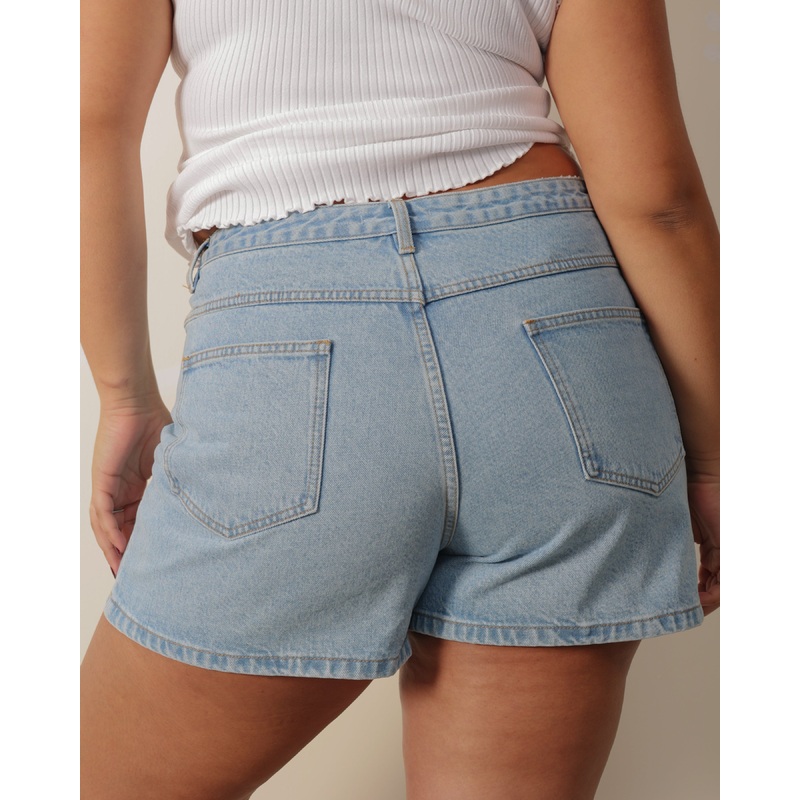 LOOKBOOK: CLOVER SHORT SIZE 16