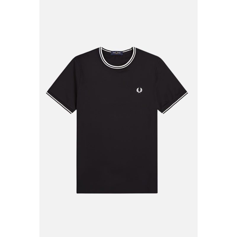 M1588 Twin Tipped Black – T-Shirt