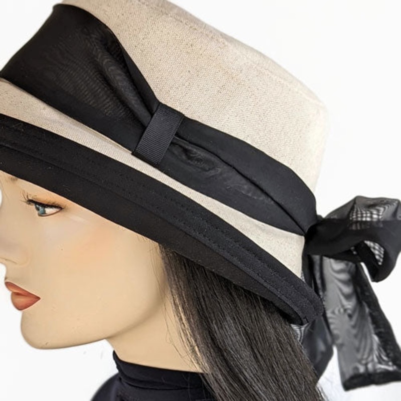 Add an extra scarf for your hat – solid black