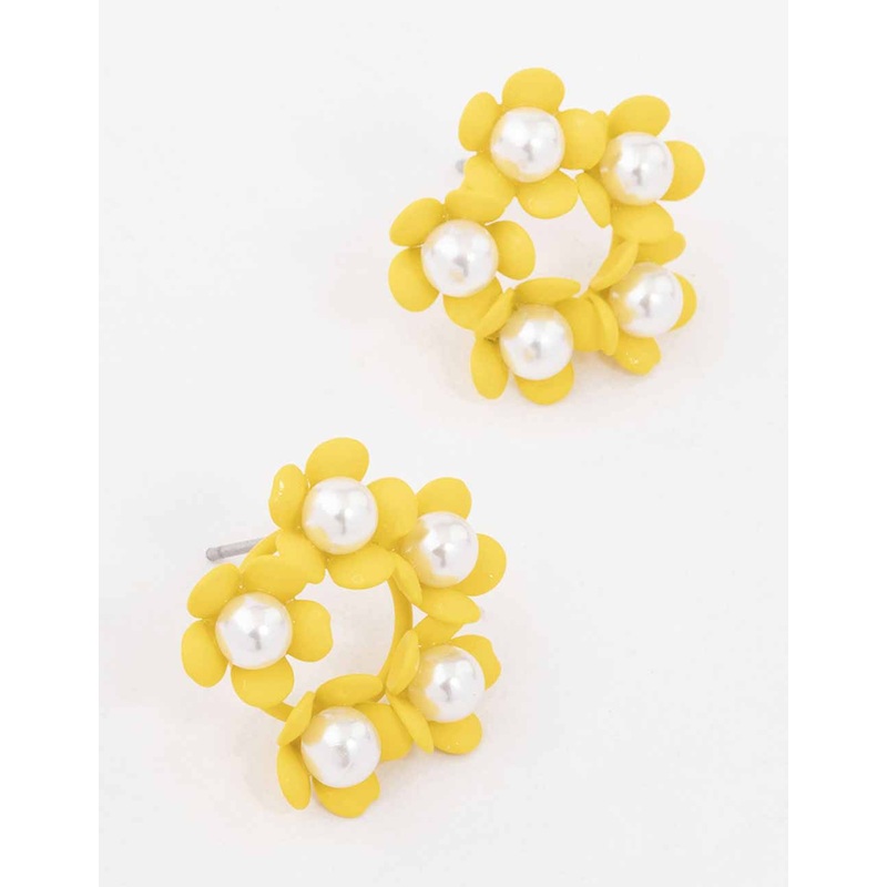 Yellow Flower & Pearl Circular Stud Earrings