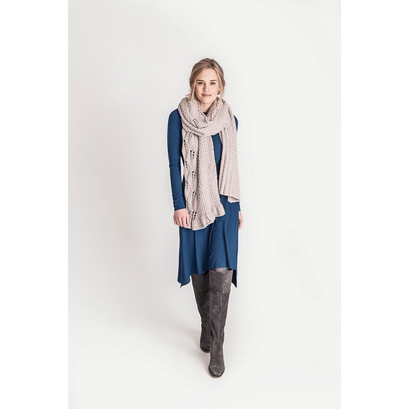 Blue Sky Fibers The Classic Series Patterns – Vining Wrap – PDF Download