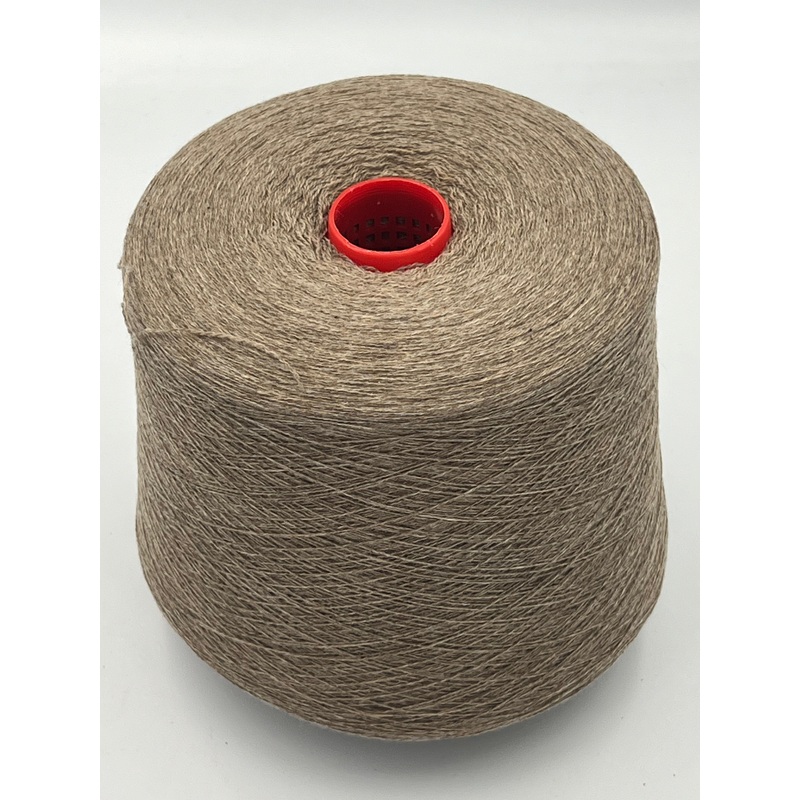 100% cahmere no Todd&Duncan, Nm. 2/28, 1400/100 gr, svars 1019 gr, krsa: gais kamielis