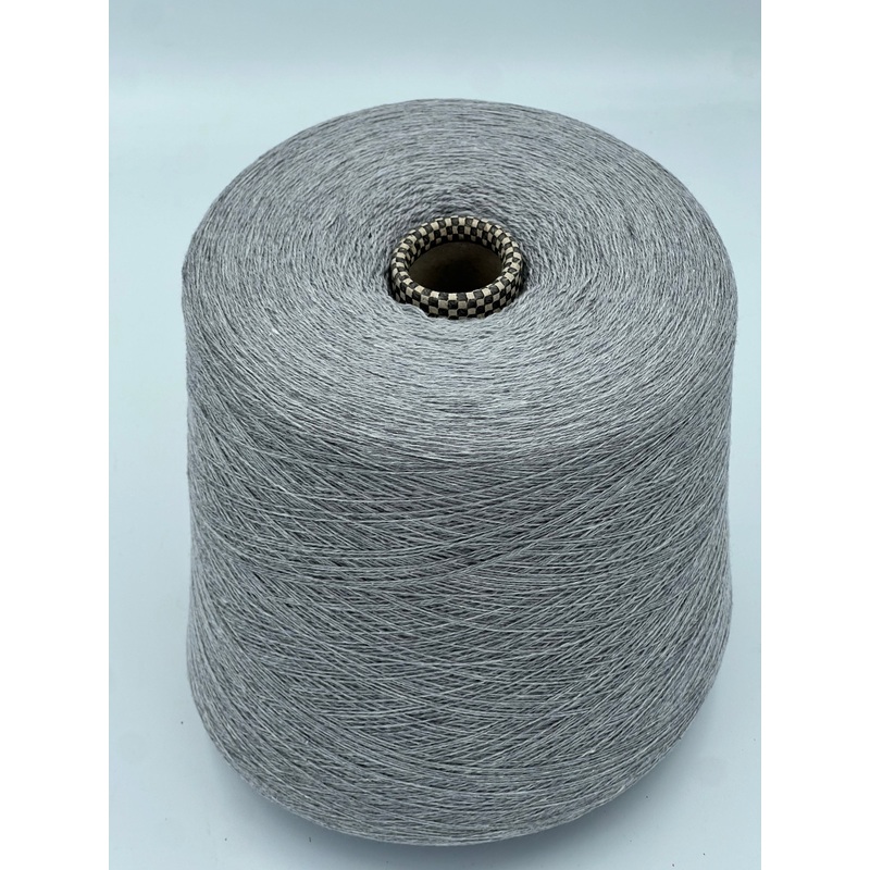 70% merino, 20% zds, 10% kamirs no Cariagge, Nm. 2/28, 1400/100 gr, svars 964 gr, krsa: pelks flanea spdums