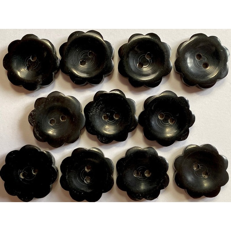 Black Horn Flower Shape Concave Centre 22mm