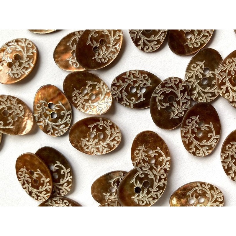 Ginger Brown Oval with Laser Pattern 17mm