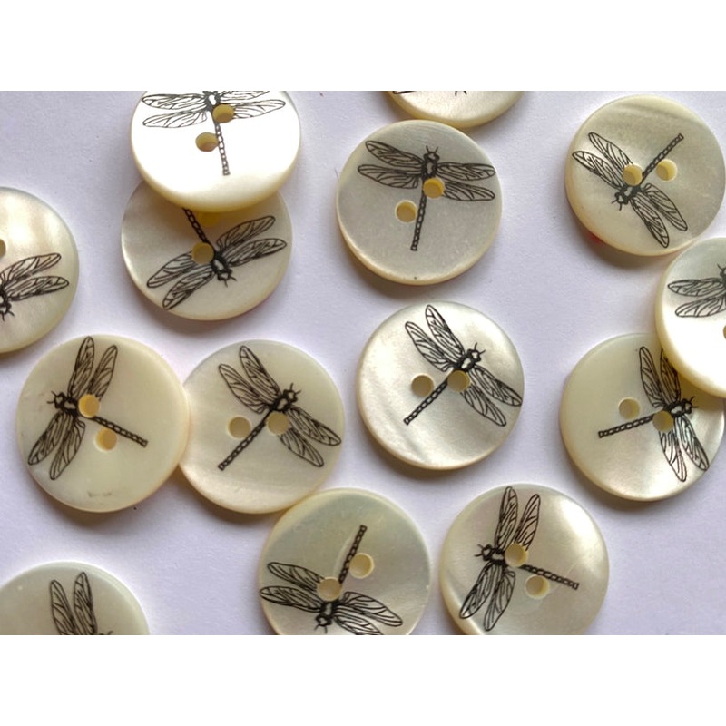 Off White Matt Shell with Black Dragonfly 18mm