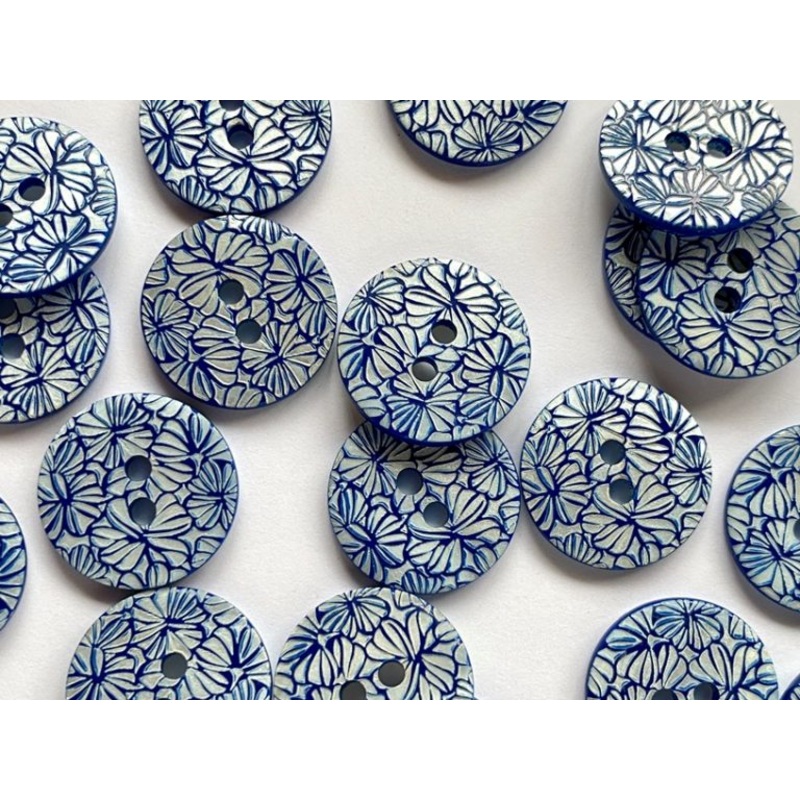 White River Shell with Blue Raised Floral Pattern 18mm